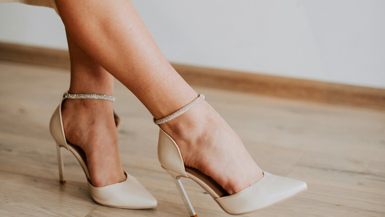 Comfortable और Stylish दोनों है ये Women Sandals, शानदार कीमत में Sale से अभी करें Order Comfortable और Stylish दोनों है ये Women Sandals, शानदार कीमत में Sale से अभी करें Order