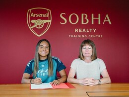 Canada's Olivia Smith Signed By Arsenal For World Record Women's Soccer Fee Canada's Olivia Smith Signed By Arsenal For World Record Women's Soccer Fee