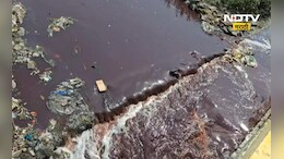 रक्तरंजित नदी! मालेगावच्या मोसम नदी पात्रात रक्त मिश्रित पाणी, प्रकरण काय?