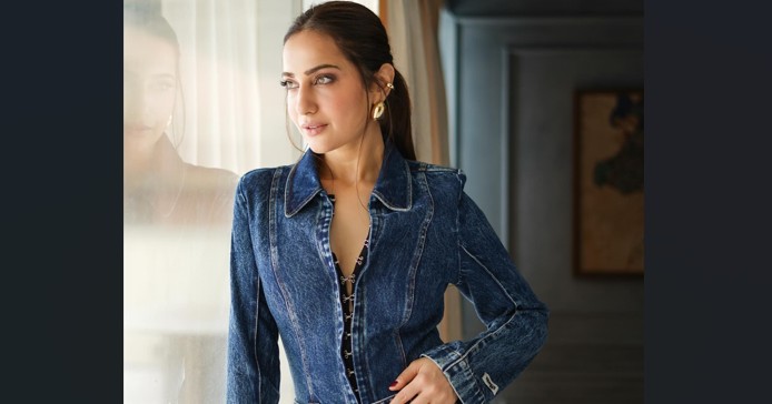 Kusha Kapila ने दिया Denim को नया अंदाज, एक्ट्रेस को देख फैंस हुए क्रेजी, आप भी करके देखें ट्राई Kusha Kapila ने दिया Denim को नया अंदाज, एक्ट्रेस को देख फैंस हुए क्रेजी, आप भी करके देखें ट्राई