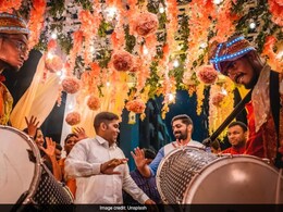 Pic Of "Fake Wedding" Invite Goes Viral, Internet Calls It "Wild Concept" Pic Of "Fake Wedding" Invite Goes Viral, Internet Calls It "Wild Concept"