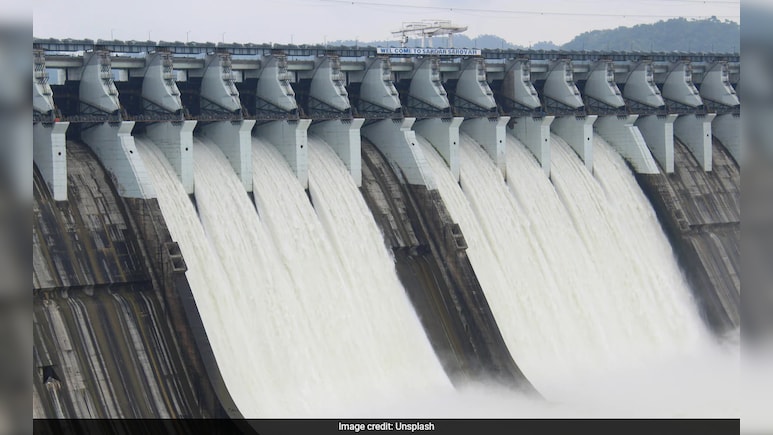 Mumbai Dams Overflow : मुंबईकरांनो पाण्याचं आता नो टेन्शन, ऑगस्ट उजाडण्यापूर्वीच तिन्ही धरणं ओव्हरफ्लो