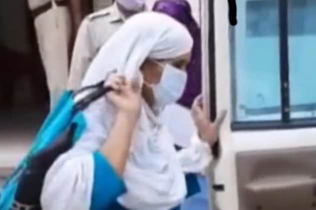 अपनी दलीलों के लिए सोशल मीडिया पर वायरल होने वाली महिला केमेस्ट्री प्रोफेसर को मिली उम्रकैद की सजा, जानें क्या है पूरा मामला