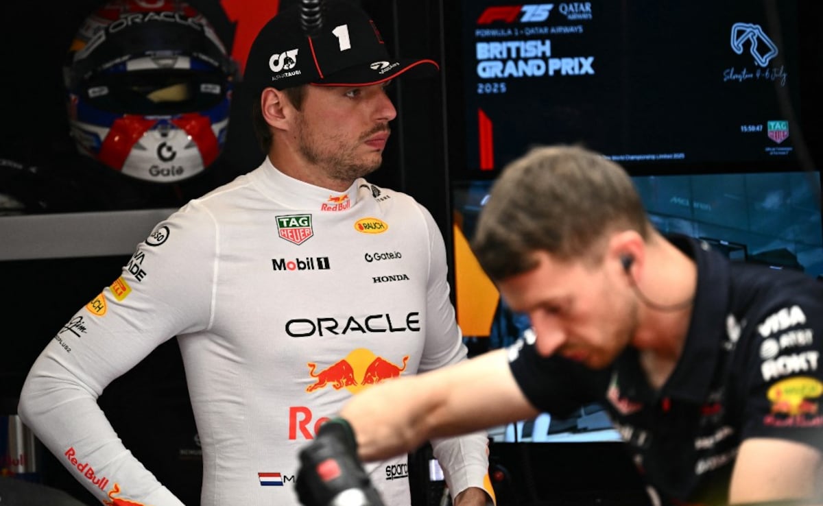 Red Bull Boss Says Max Verstappen Wants To Stay Despite Mercedes Links