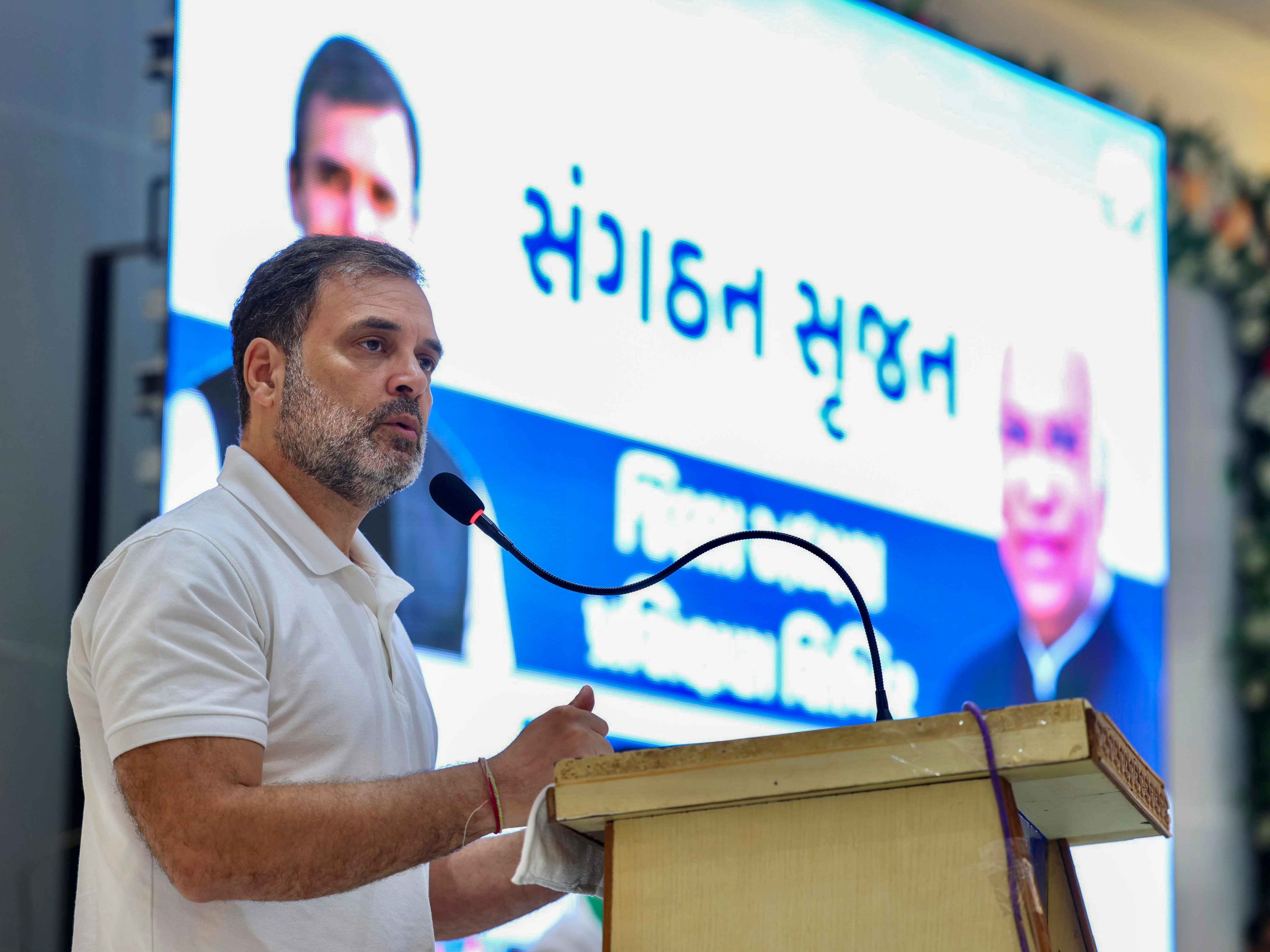गुजरात में राहुल, किसानों ने उठाया दूध की कीमत और BJP के कंट्रोल का मुद्दा, बोले- मैं आपके साथ रहूंगा