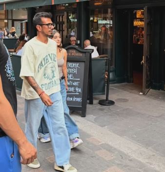 After Yuzvendra Chahal Hints At Dating RJ Mahvash, Video Of Them Strolling Through London Goes Viral
