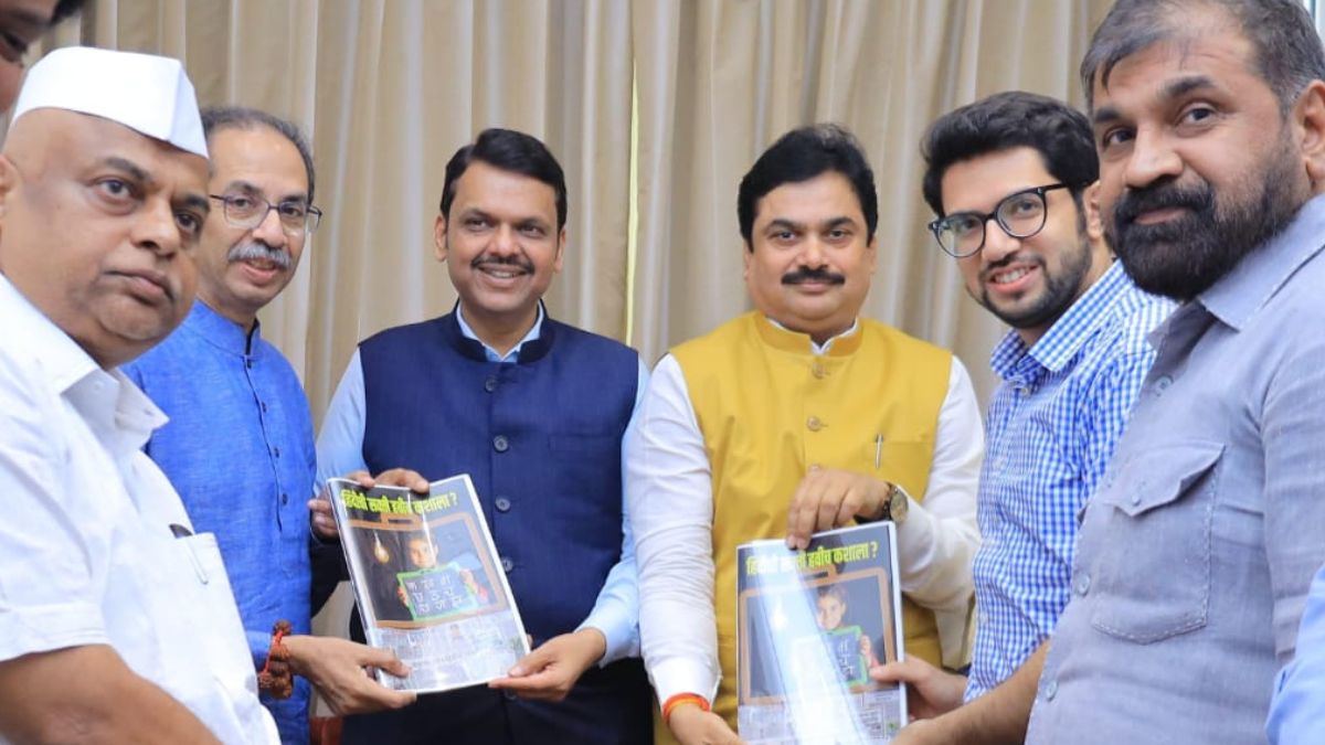 Uddhav Thackeray Meets Devendra Fadnavis Day After "Crossing Over" Joke