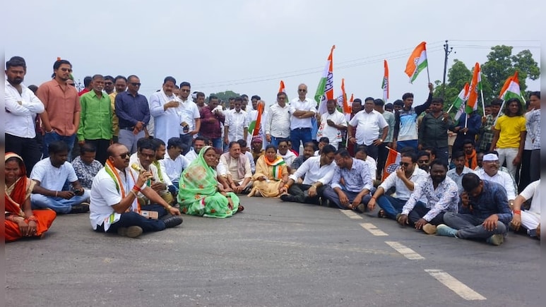 भूपेश बघेल के बेटे चैतन्य की गिरफ्तारी पर कांग्रेस का सदन से सड़क तक संग्राम, पर पार्टी में ही घमासान!