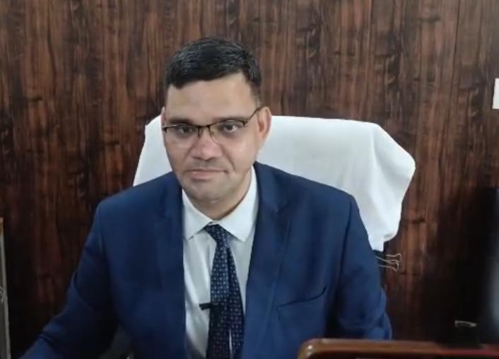 UP: IAS रिंकू सिंह राही का इस्तीफा, वकीलों के सामने उठक-बैठक कर चर्चा में आए थे