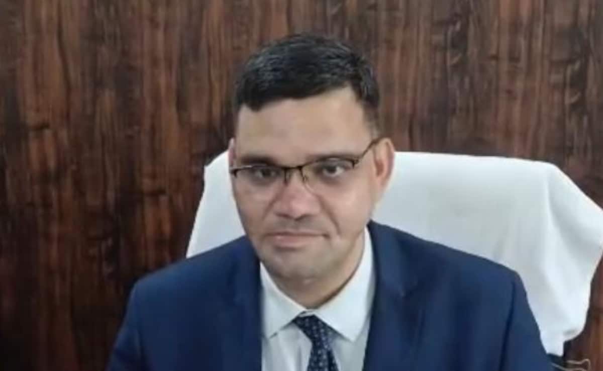 UP: IAS रिंकू सिंह राही का इस्तीफा, वकीलों के सामने उठक-बैठक कर चर्चा में आए थे