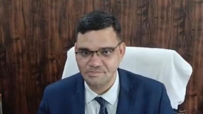 UP: IAS रिंकू सिंह राही का इस्तीफा, वकीलों के सामने उठक-बैठक कर चर्चा में आए थे