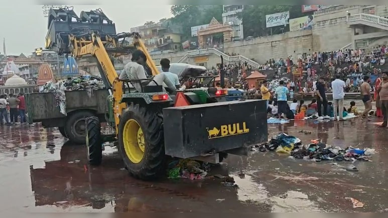 हरिद्वार में कावड़िए छोड़ गए हजारों मेट्रिक टन कूड़ा, सफाई में लगे 1 हजार से अधिक कर्मचारी- देखें तस्वीरें