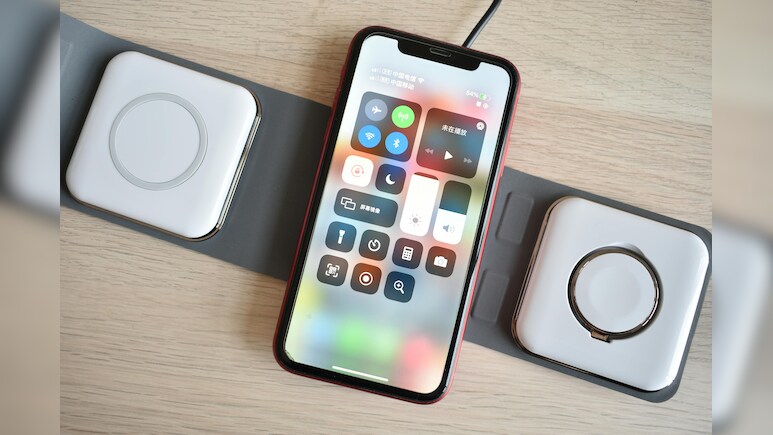 भारी छूट में आज ही खरीदें ये बेहतरीन Wireless Chargers, पाएं बिना तारों के Fast और Stylish Power Up! भारी छूट में आज ही खरीदें ये बेहतरीन Wireless Chargers, पाएं बिना तारों के Fast और Stylish Power Up!