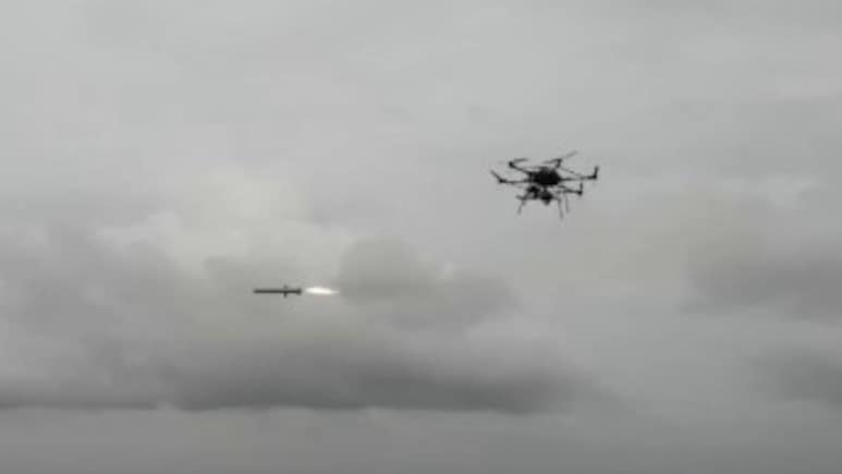 ड्रोन से दागे जाने वाली मिसाइल का DRDO ने किया सफल परीक्षण, जानिए इसकी खासियत ड्रोन से दागे जाने वाली मिसाइल का DRDO ने किया सफल परीक्षण, जानिए इसकी खासियत