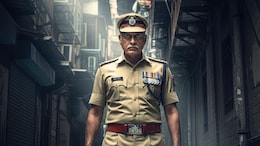 Maharashtra Shocking News: तुझ्या मुलीला एका रात्रीसाठी पाठव! अश्लील फोटो पाठवत IPS अधिकाऱ्याची महिलेकडे मागणी