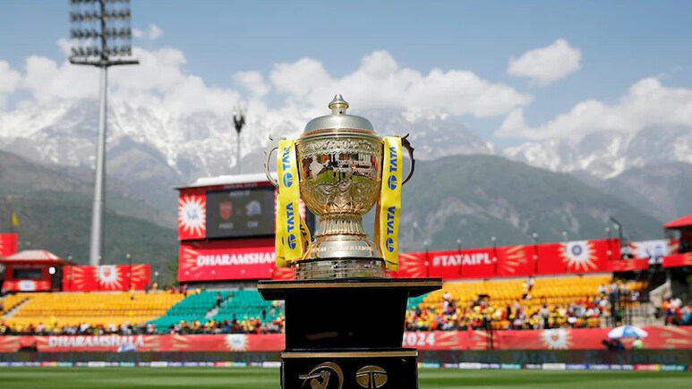 IPL 2026: नीलामी में जमकर बरसे पैसे, 10 टीमों ने इन खिलाड़ियों को खरीदा