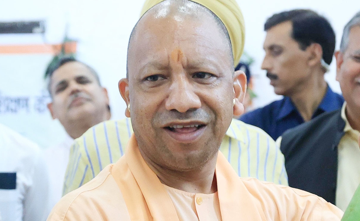 यूपी के मुख्यमंत्री योगी आदित्यनाथ ने बनाया यह अनोखा रिकॉर्ड, गोविंद बल्लभ पंत को छोड़ा पीछे