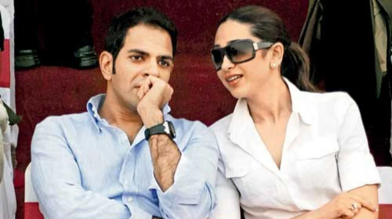 Karisma Kapoor Had "Palatial House With Endless Cars" But Wasn't Happy In Her Marriage To Sunjay Kapur: "It Was Not Her World"