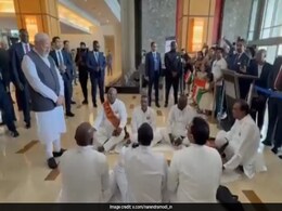 Watch: PM Modi Welcomed With Bhojpuri '<i>Chautaal</i>' In Trinidad And Tobago Watch: PM Modi Welcomed With Bhojpuri '<i>Chautaal</i>' In Trinidad And Tobago