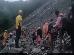 Uttarakhand Landslide: Disaster Response Force Rescues 40 Stranded Pilgrims Uttarakhand Landslide: Disaster Response Force Rescues 40 Stranded Pilgrims