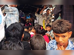 Tribal Education : आदिवासी विद्यार्थ्यांची गुरांप्रमाणे वाहतूक, जीवावर उदार होऊन शिक्षणासाठी जीवघेणा प्रवास 