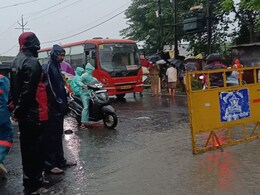 Nagpur Rains : नागपूरला पावसाने झोडपलं; शाळा-कॉलेजना आज सुट्टी जाहीर