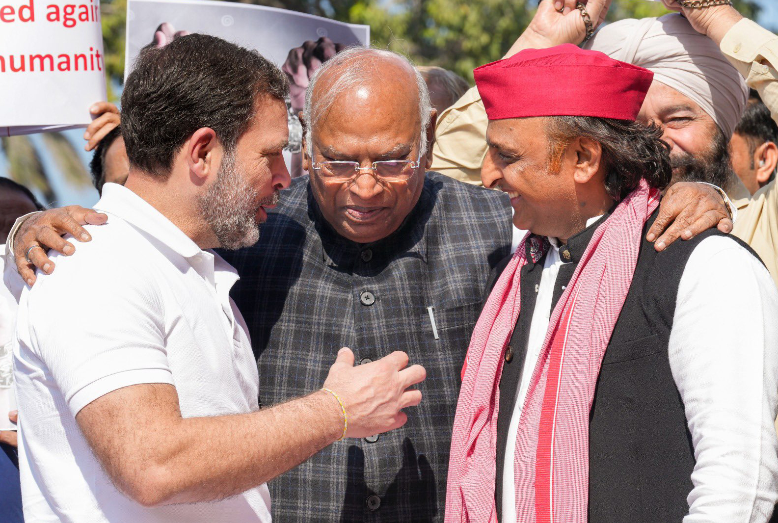 राधाकृष्णन के नाम के बाद विपक्ष में हलचल, उपराष्ट्रपति पद के लिए कौन होगा चेहरा? ये 3 दावेदार