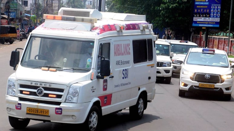 ओडिशा में बदमाशों ने पेट्रोल डालकर जलाया, अब झुलसी पीड़िता को एयरलिफ्ट कर लाया गया दिल्ली एम्स