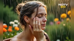 Skin Care: पावसाळ्यात त्वचा होत असेल  चिकचिक, तर सकाळी उठल्यावर करा 'हे' 7 उपाय