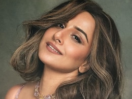 Vidya Balan Sheds The Saree For A Bold Glam Avatar, Internet Finds "The Best Part About The Picture" Vidya Balan Sheds The Saree For A Bold Glam Avatar, Internet Finds "The Best Part About The Picture"