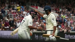 Rishabh Pant : पंत झुकेगा नही! दुखापतीनंतरही मैदानात उतरला टीम इंडियाचा शेर, 'लॉर्ड' ठाकूरसोबतचा भावनिक Video