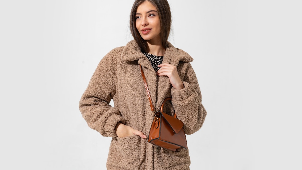 Pick The Perfect Sling Bag And A Complete Guide On The Same To Shop From Flipkart 
