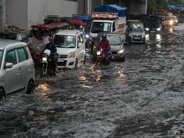 Video: Delhi's Connaught Place, Other Areas Flooded After Heavy Rain Video: Delhi's Connaught Place, Other Areas Flooded After Heavy Rain