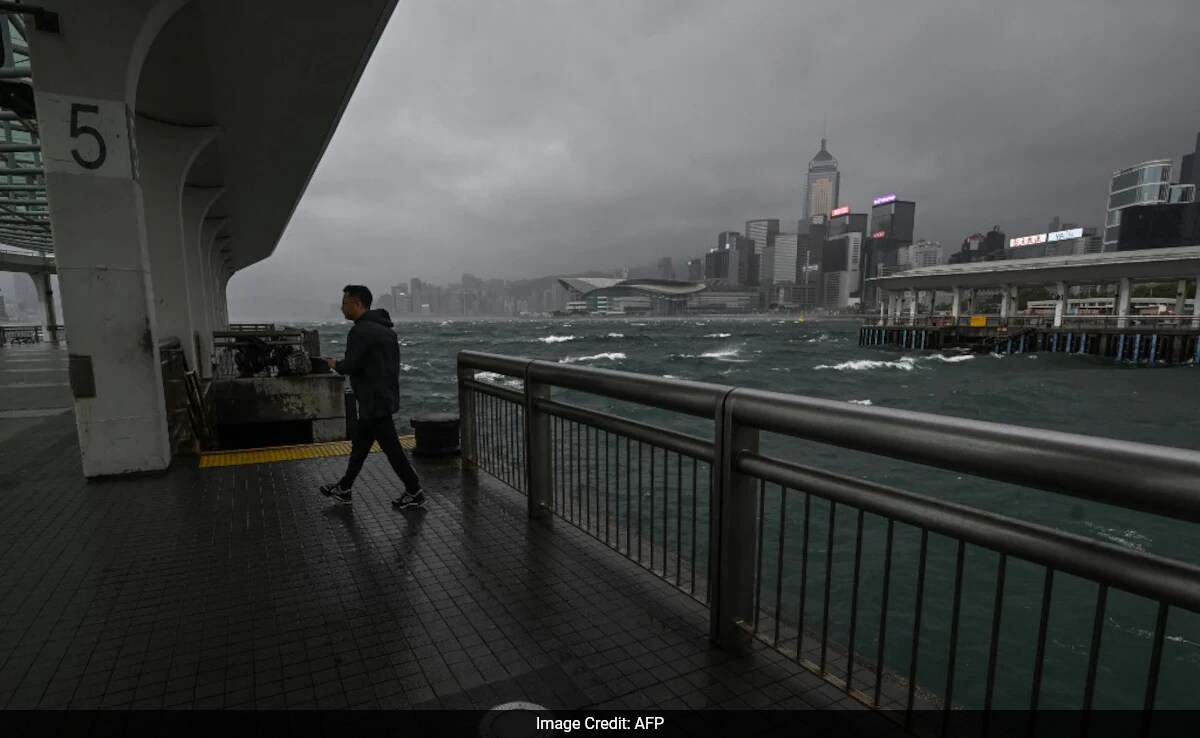 двойка в Хонконг е станала вирусна след като са пренесени