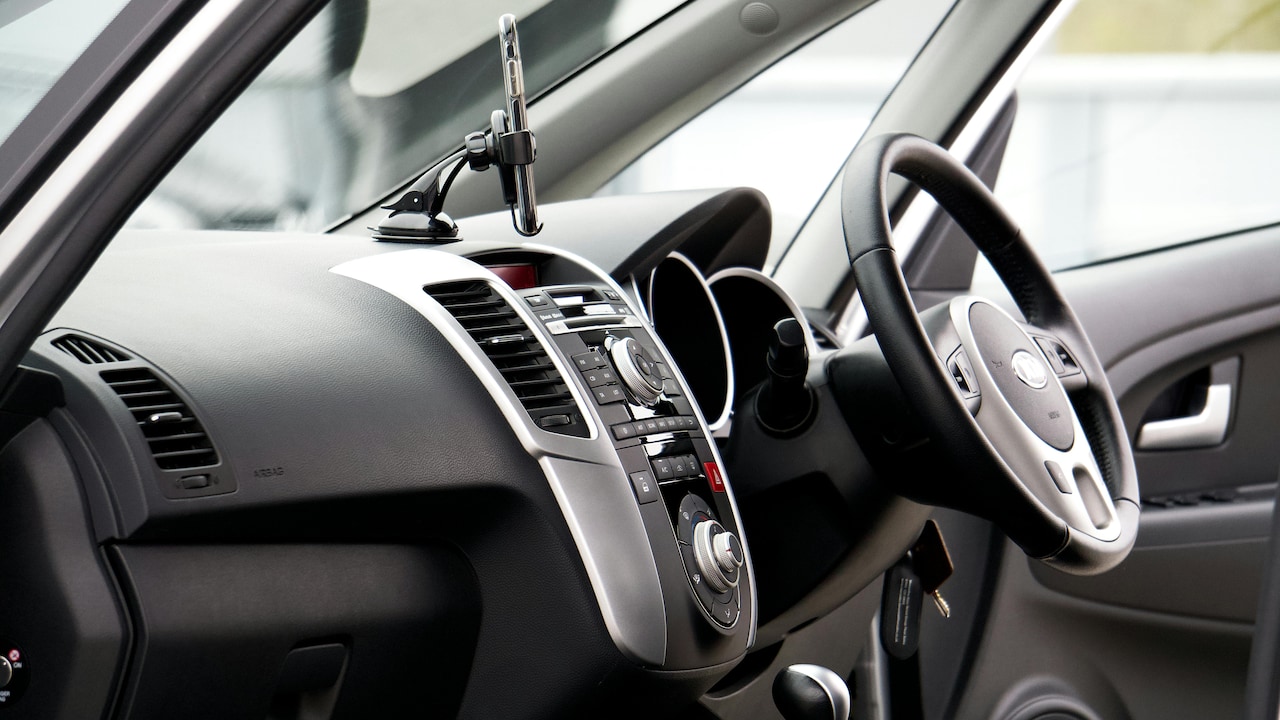 A steering wheel wrap that feels like first class and looks stylish. 
