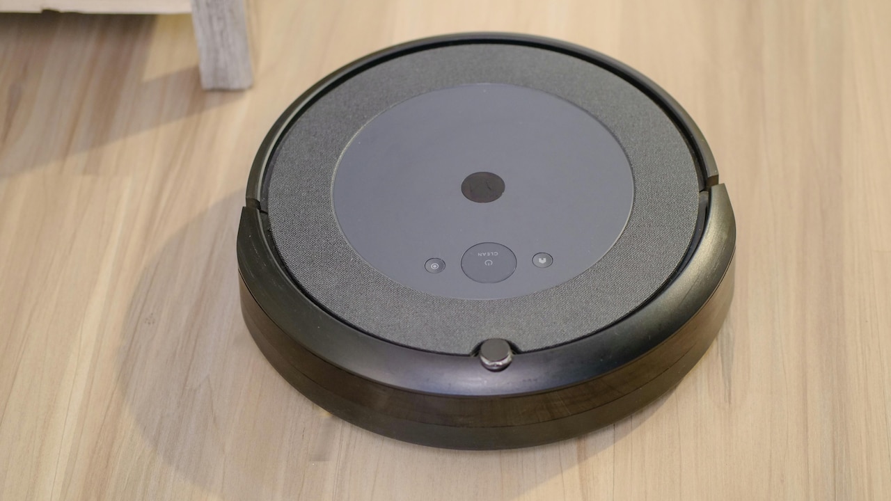 Top Robot Vacuums Under ₹15,000 Available On Amazon 