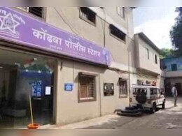 पुणे: कुरियर ब्वॉय बनकर रेप करने वाला आरोपी निकला लड़की का परिचित, 48 घंटे बाद गिरफ्तार पुणे: कुरियर ब्वॉय बनकर रेप करने वाला आरोपी निकला लड़की का परिचित, 48 घंटे बाद गिरफ्तार