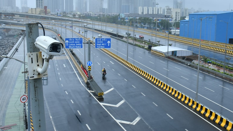 Mumbai Coastal Road Now Under 24x7 Surveillance With 236 High-Tech CCTVs