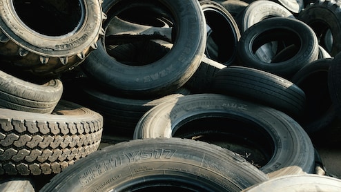Footwear Fashioned From Rubber Tires As Economic Crisis Hits South Sudan