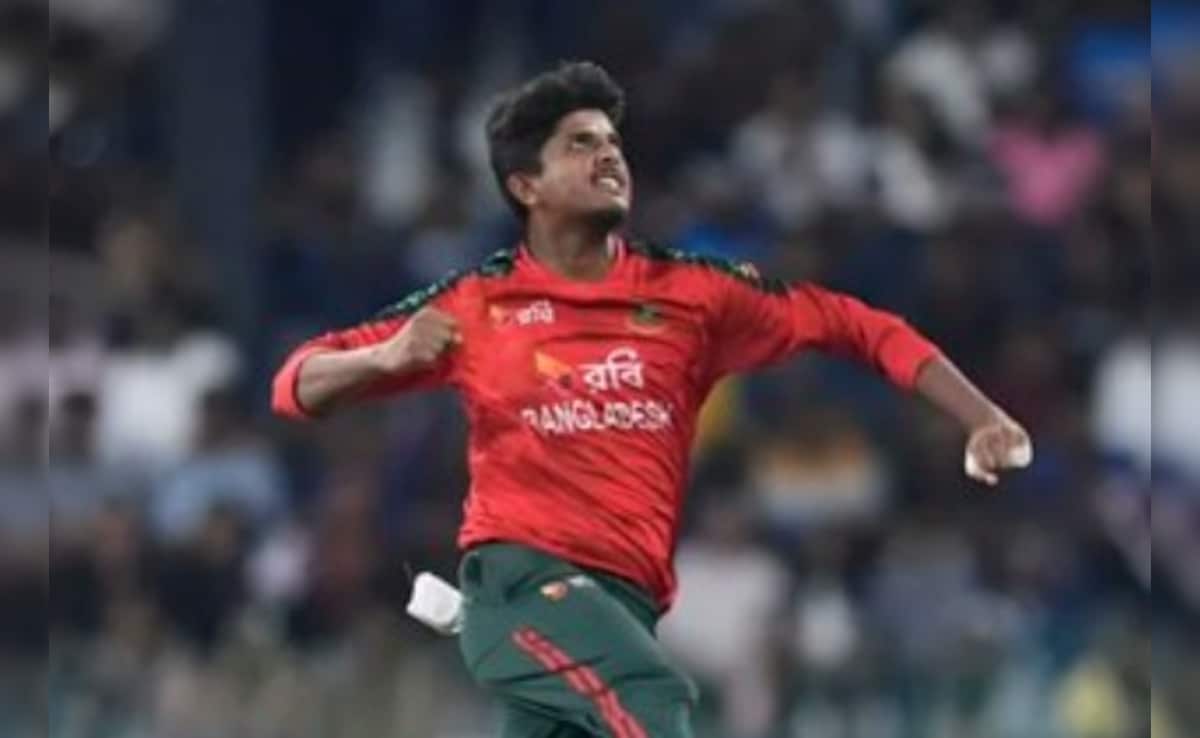 BAN vs SL: मेहदी हसन ने रचा इतिहास, हरभजन सिंह का 13 साल पुराना टी20ई. रिकॉर्ड तोड़कर मचाई खलबली