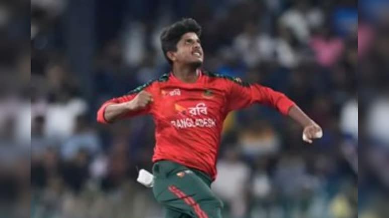 BAN vs SL: मेहदी हसन ने रचा इतिहास, हरभजन सिंह का 13 साल पुराना टी20ई. रिकॉर्ड तोड़कर मचाई खलबली