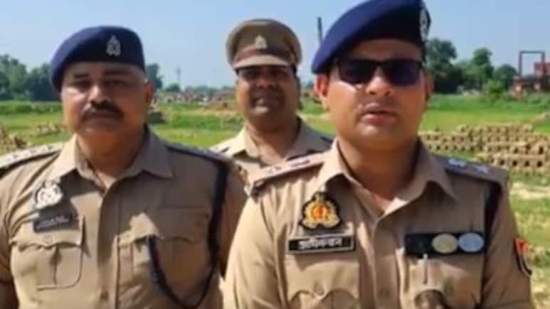 खेलते-खेलते मौत के गड्ढे में समा गए 3 मासूम, बस्ती के खेत में खुदाई के बाद भरा बारिश का पानी बना जानलेवा खेलते-खेलते मौत के गड्ढे में समा गए 3 मासूम, बस्ती के खेत में खुदाई के बाद भरा बारिश का पानी बना जानलेवा