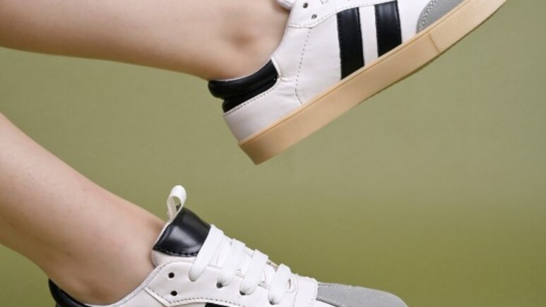 हर आउटफिट पर जचंते हैं ये Black and White Shoes, मिल रहा है 50% डिस्काउंट, न छोड़ें इन्हें हर आउटफिट पर जचंते हैं ये Black and White Shoes, मिल रहा है 50% डिस्काउंट, न छोड़ें इन्हें