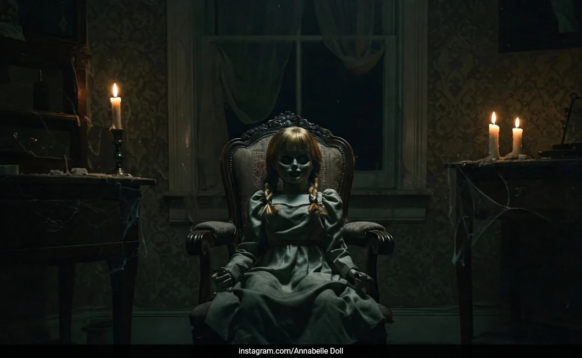 прословутата кукла Анабел отдавна свързана с паранормални легенди отново прави