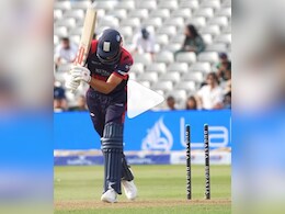 'जी करता है बस देखता रहूं', रुम्मान रईस की दनदनाती यॉर्कर पर क्लीन बोल्ड हो गए एलिस्टेयर कुक, VIDEO