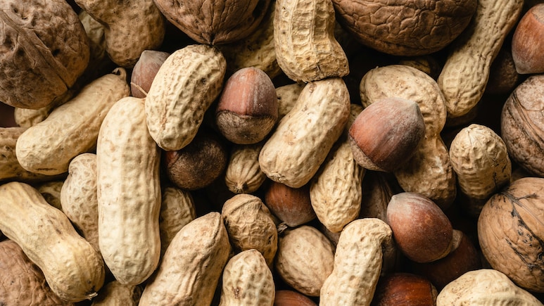 अगर मूंगफली में मिलाकर खा लिया ये, तो शरीर में स्टेमिना होगा दोगुना, दिखने लगेगी बॉडी बिल्डर जैसी ताकत