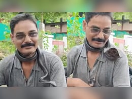 गले में जहरीला सांप लटकाकर...बाइक पर बेटा लेने निकला शख्स, रील बनाने के चक्कर में हो गई मौत