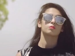 12 साल की उम्र से ही म्यूजिक वीडियो में नजर आ रही ये एक्ट्रेस, यूजर्स ने ट्रांसफॉर्मेशन देख दिया रिएक्शन 12 साल की उम्र से ही म्यूजिक वीडियो में नजर आ रही ये एक्ट्रेस, यूजर्स ने ट्रांसफॉर्मेशन देख दिया रिएक्शन
