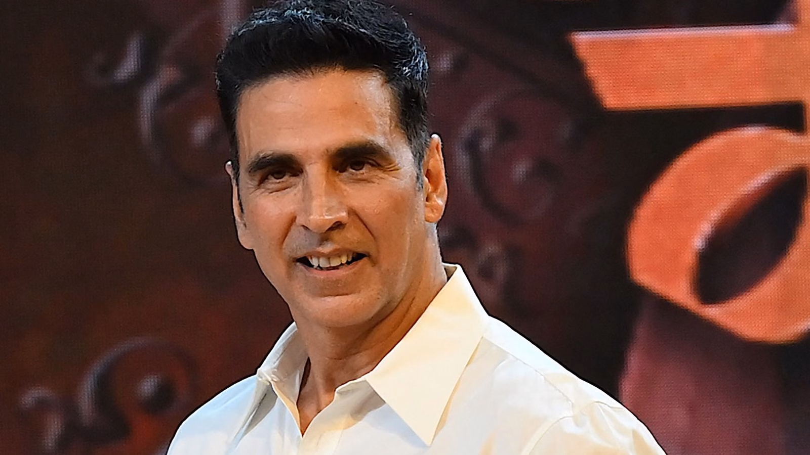 Akshay Kumar Provides Health And Accident Coverage To 650 Stunt Workers After Stuntman SM Raju's Death