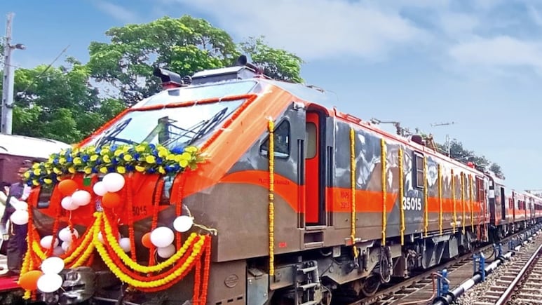 &nbsp;दशहरा, दीपावली और छठ पर मुंबई से अयोध्या के लिए चलेगी 24 स्पेशल ट्रेनें! फटाफट बुक करें कंफर्म टिकट
